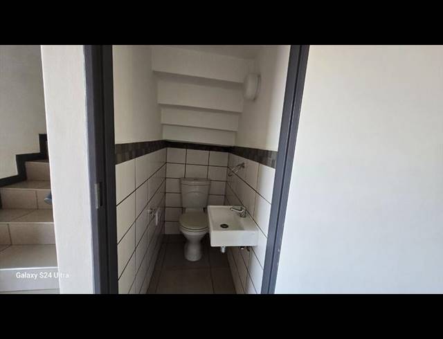 2 BEDROOM TOWNHOUSE FOR SALE IN PARKDENE